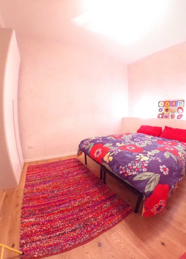 شقة Casa "G&G Pignasecca" نابولي المظهر الخارجي الصورة